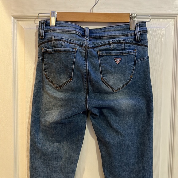 Guess jean with no rips blue. - Picture 7 of 7
